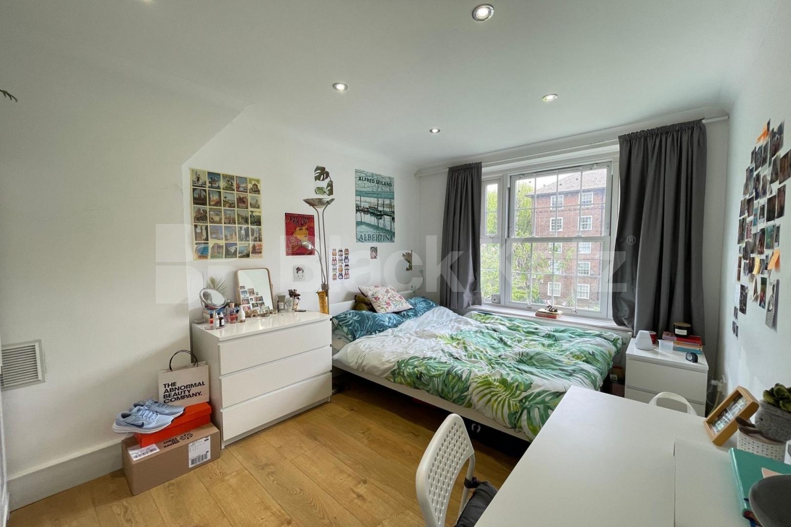 Bright & airy, well proportioned rooms & wooden floors throughout Falmouth Road, Borough